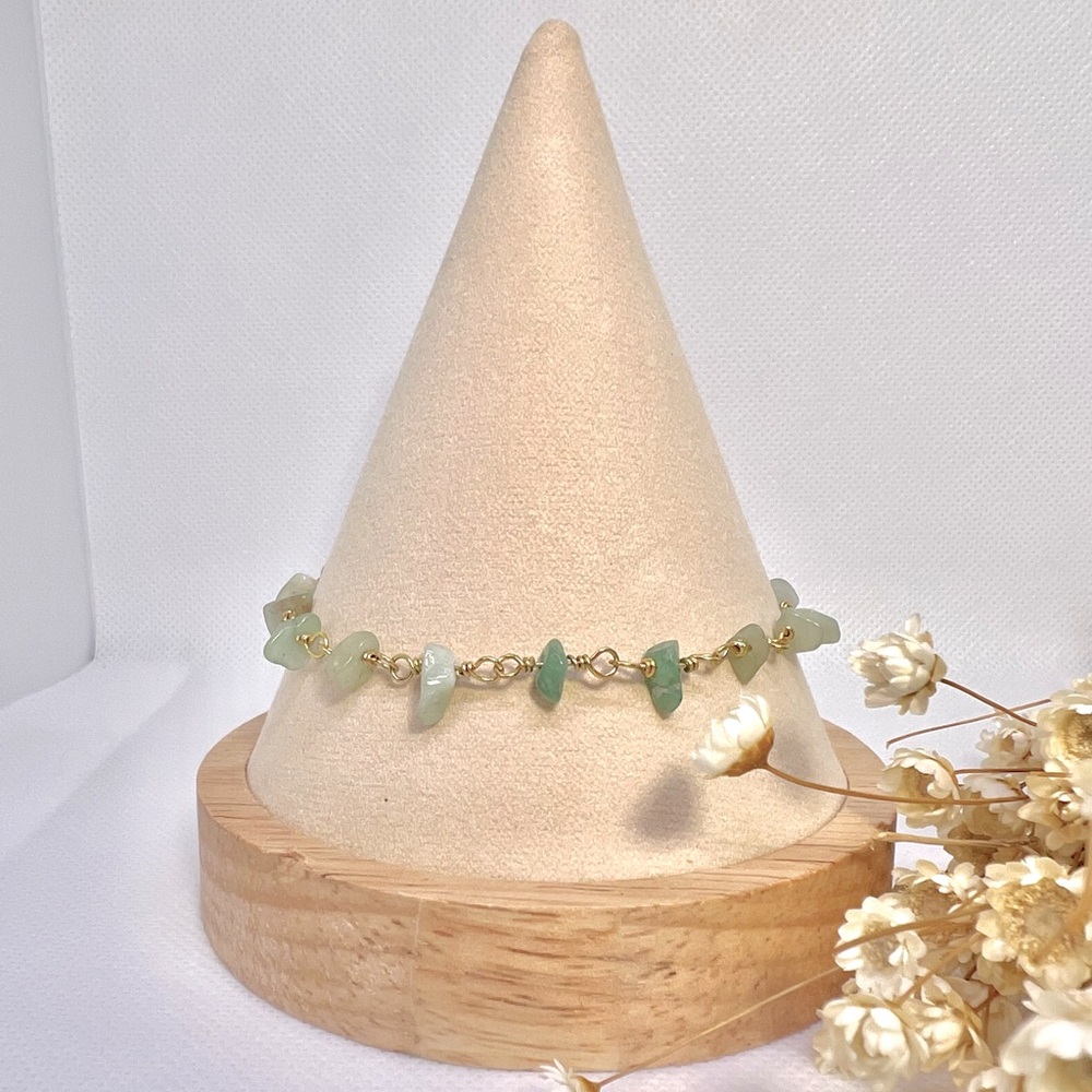 Genuine Indian Green Aventurine Gemstone Chipped Bead Bracelet - Gold
